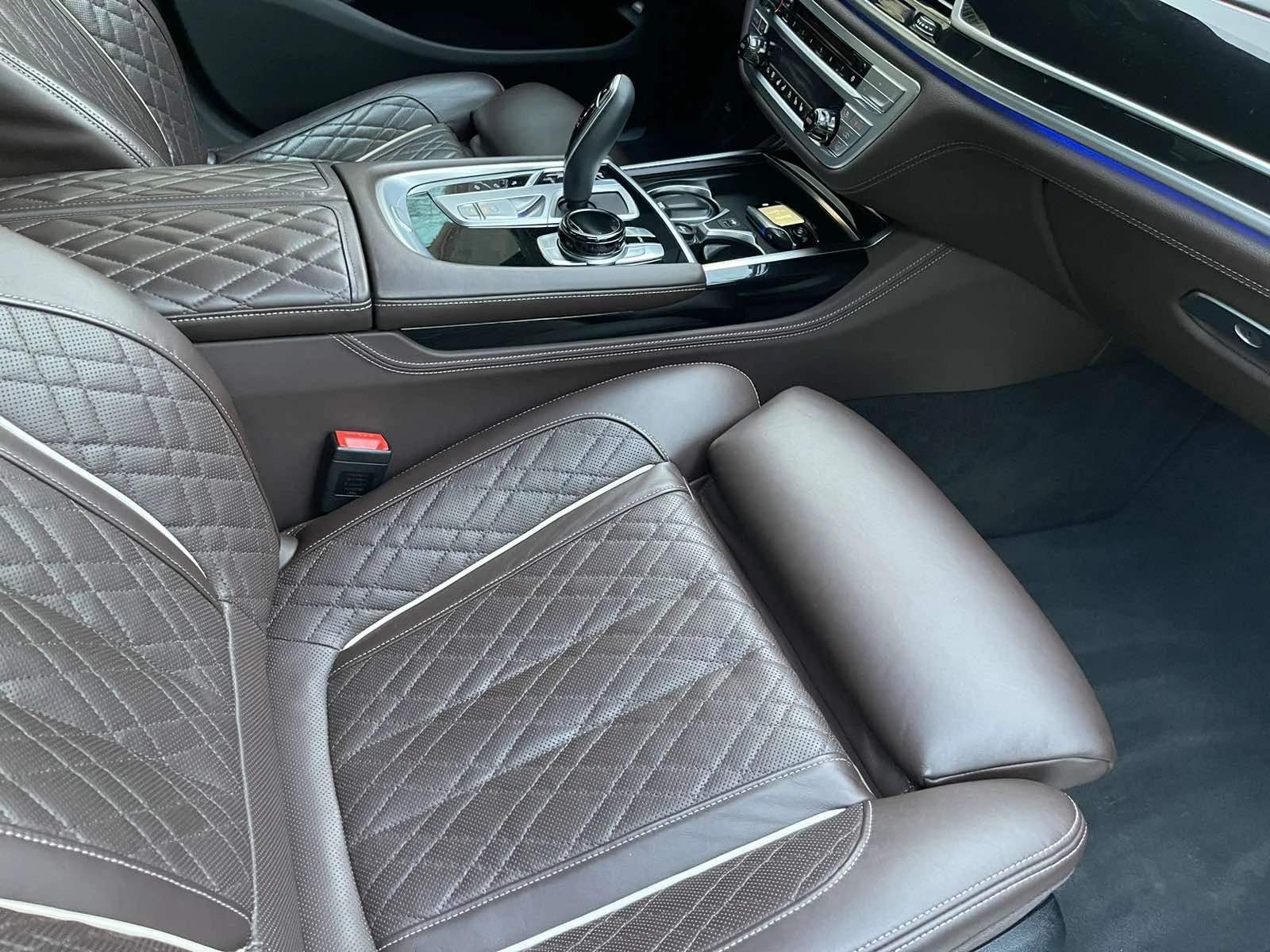 BMW 740 d xDrive 82000КМ Individual - изображение 7