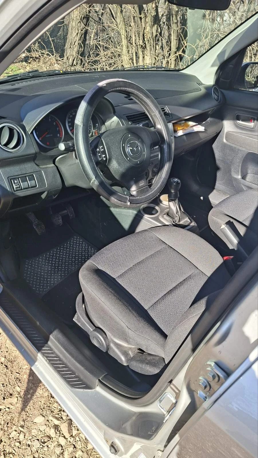 Mazda 2  - изображение 6