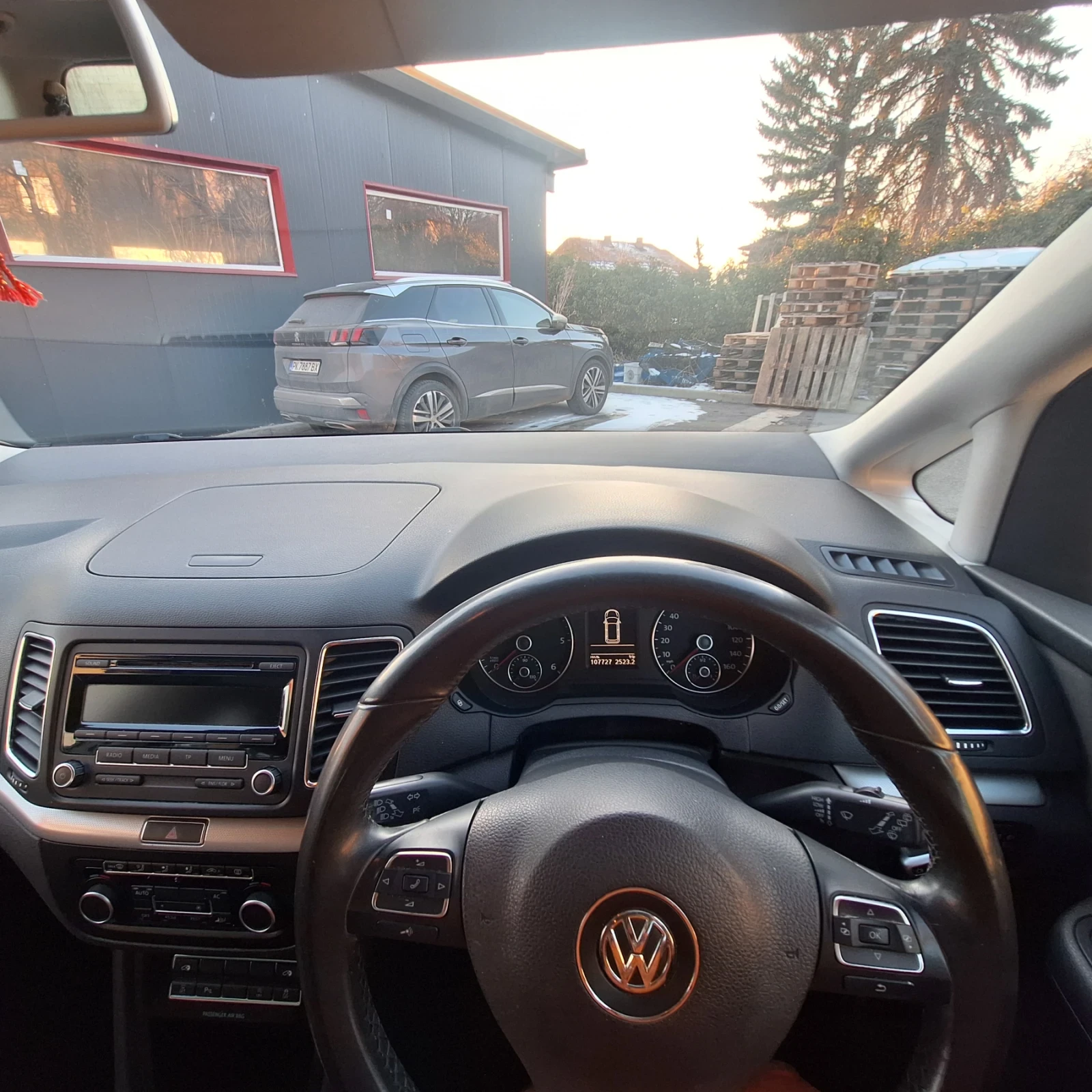 VW Sharan  - изображение 6