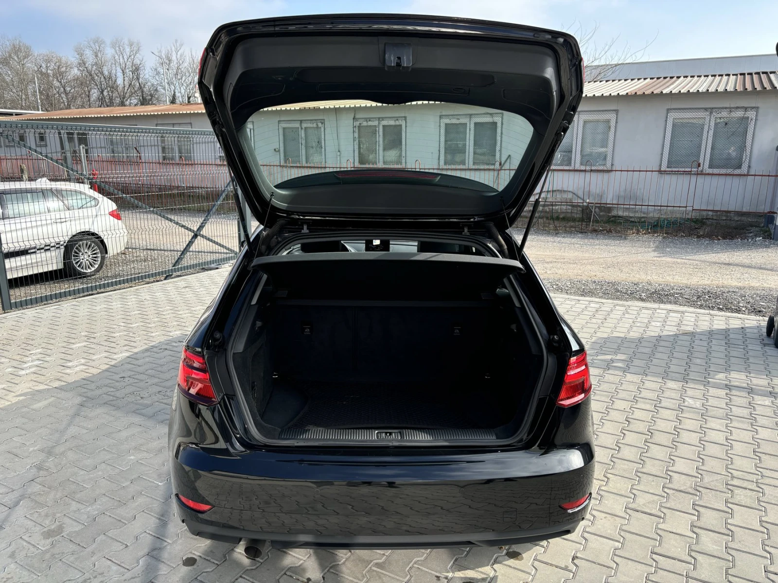 Audi A3 1.6TDI - изображение 7
