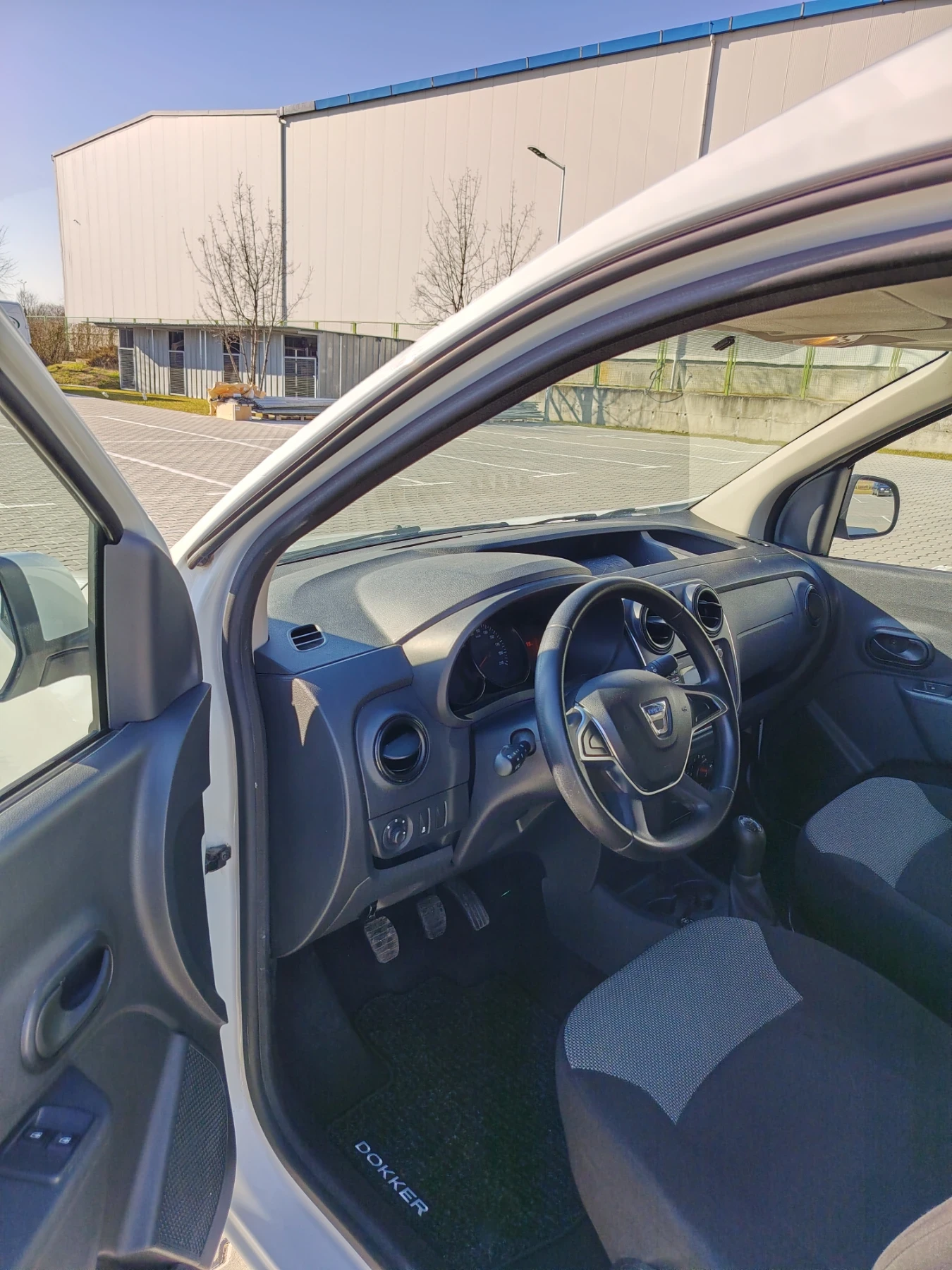 Dacia Dokker 1.6 оригинална ГАЗ - изображение 10