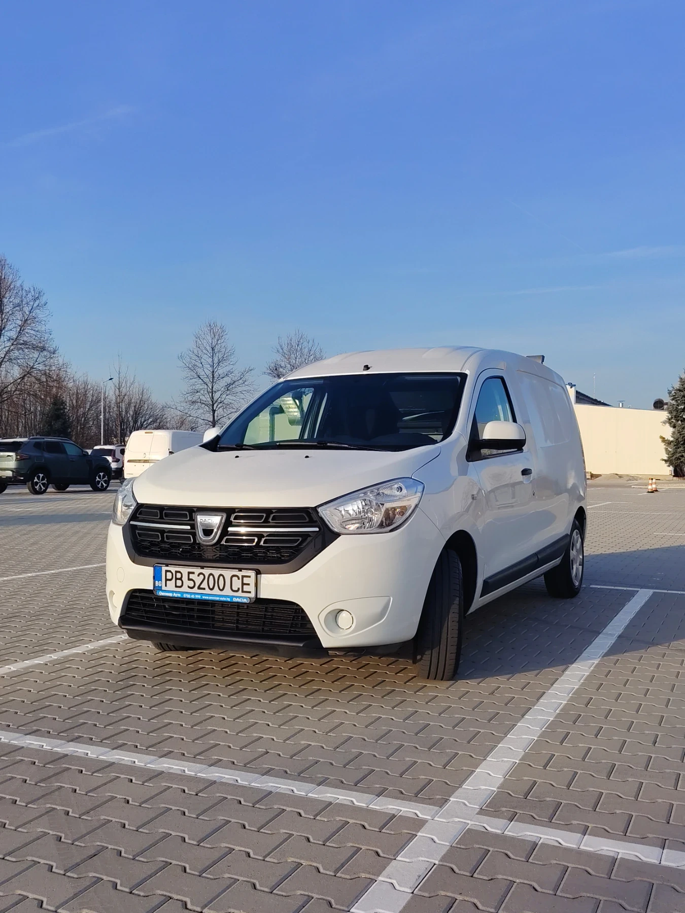 Dacia Dokker 1.6 оригинална ГАЗ - изображение 3