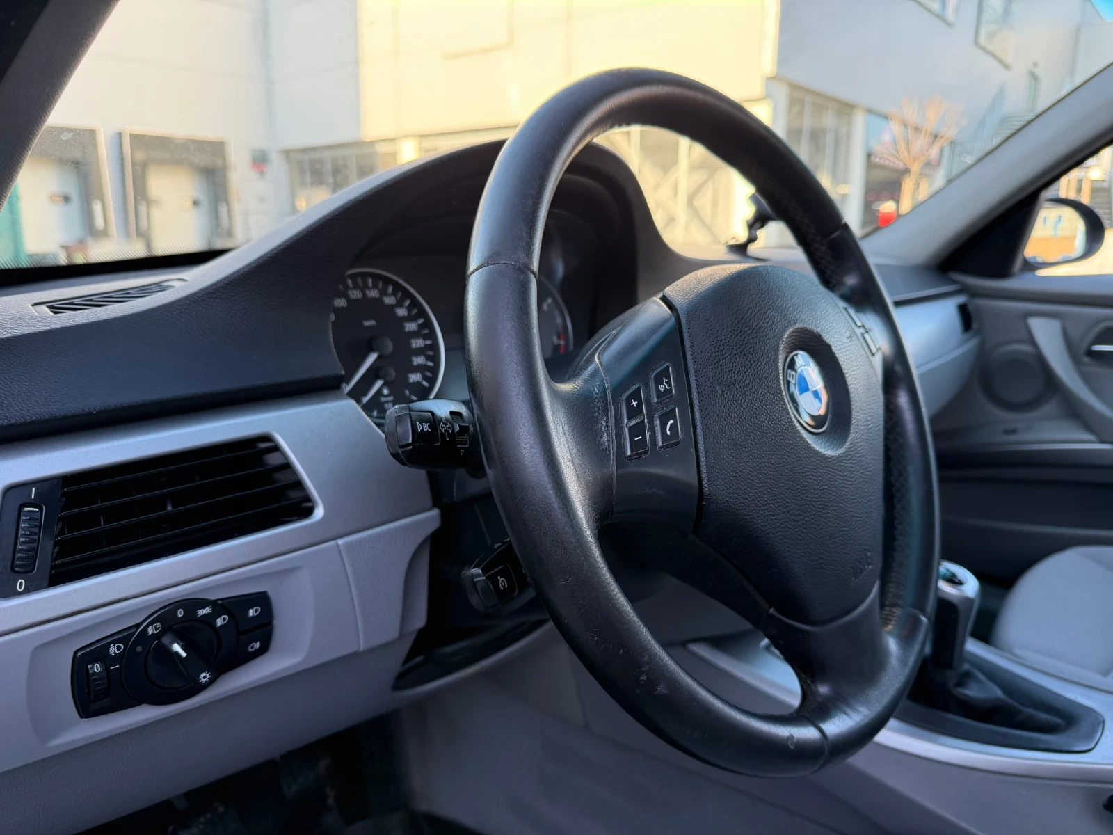 BMW 318 2.0D 122к.с- 6 скорости!!!, снимка 13 - Автомобили и джипове - 53804153