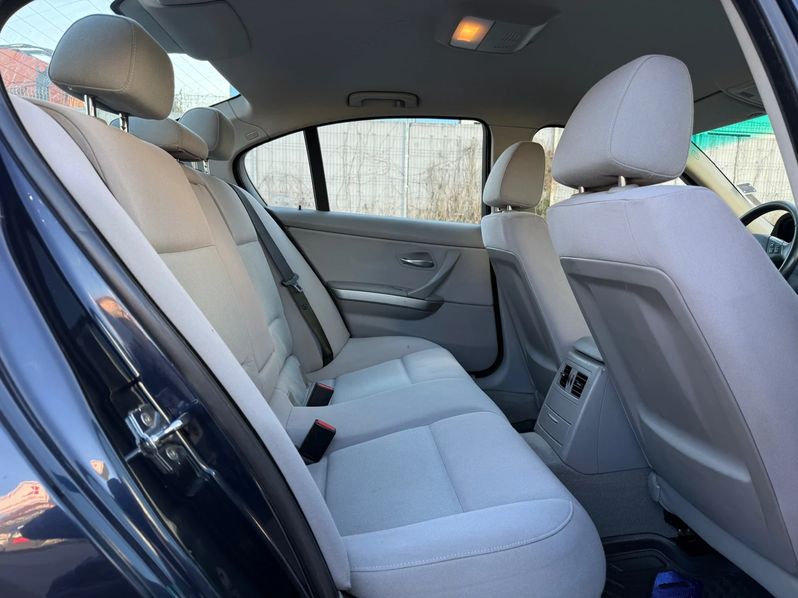 BMW 318 2.0D 122к.с- 6 скорости!!!, снимка 10 - Автомобили и джипове - 53804153