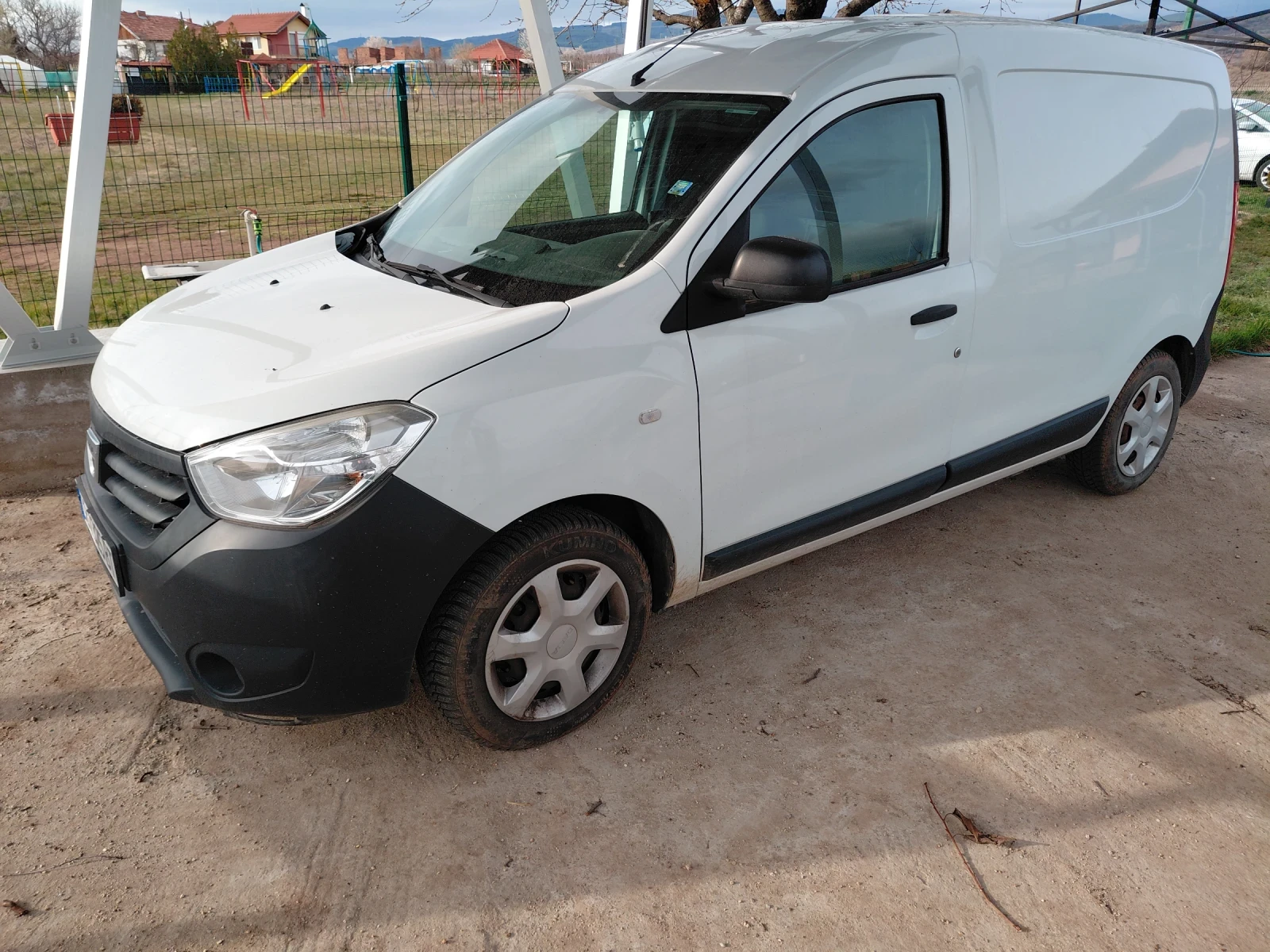 Dacia Dokker, снимка 2 - Автомобили и джипове - 54017202