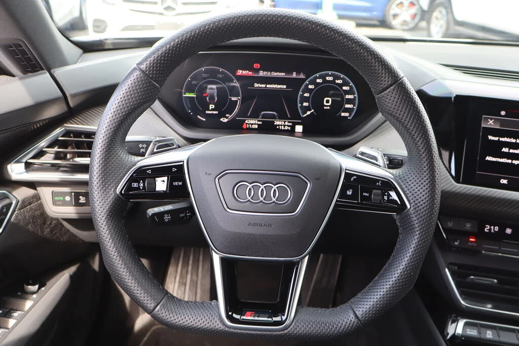 Audi E-Tron GT RS e-tron GT, снимка 8 - Автомобили и джипове - 54206077