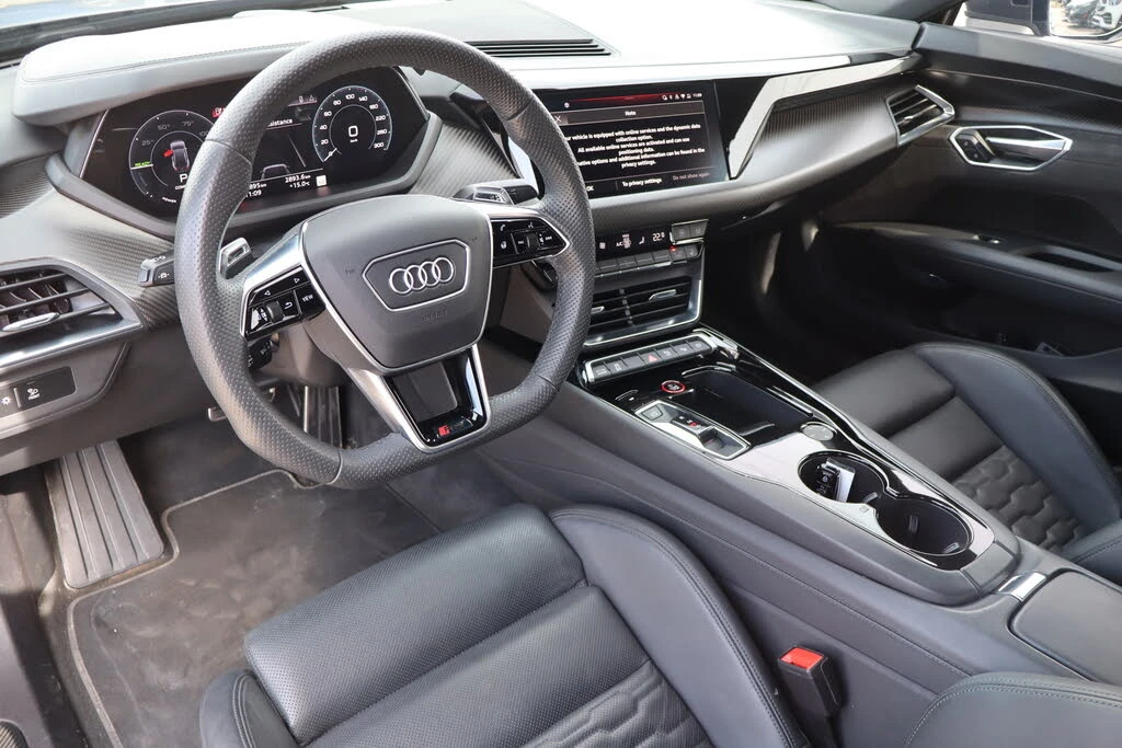 Audi E-Tron GT RS e-tron GT, снимка 10 - Автомобили и джипове - 54206077