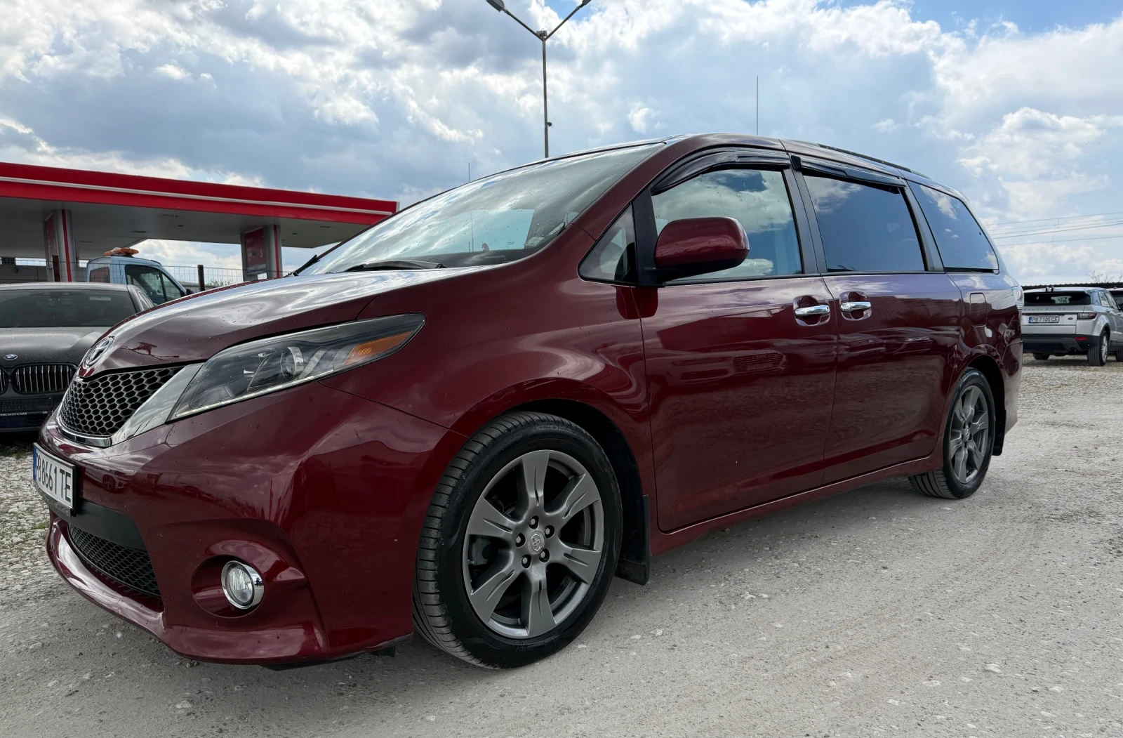 Toyota Sienna SE 7+ 1 Face , снимка 3 - Автомобили и джипове - 54236805