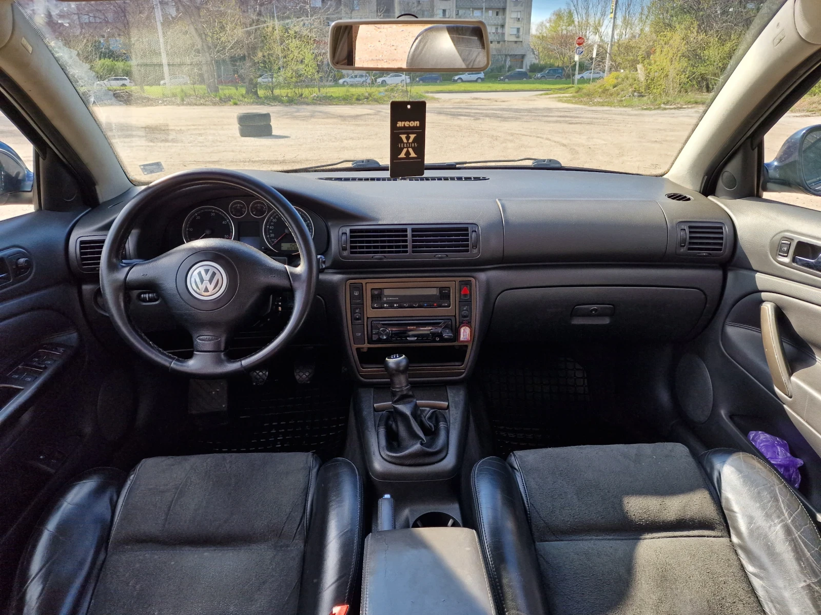 VW Passat, снимка 5 - Автомобили и джипове - 54240495