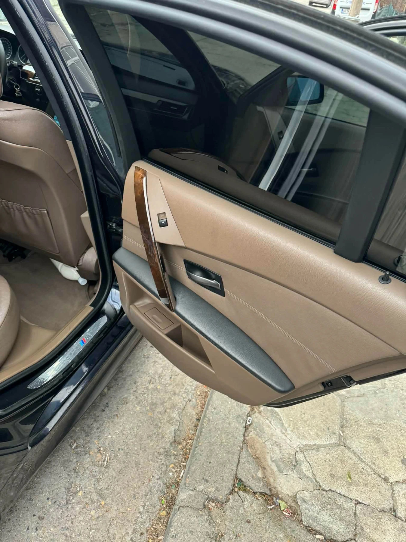 BMW 530, снимка 13 - Автомобили и джипове - 54297057