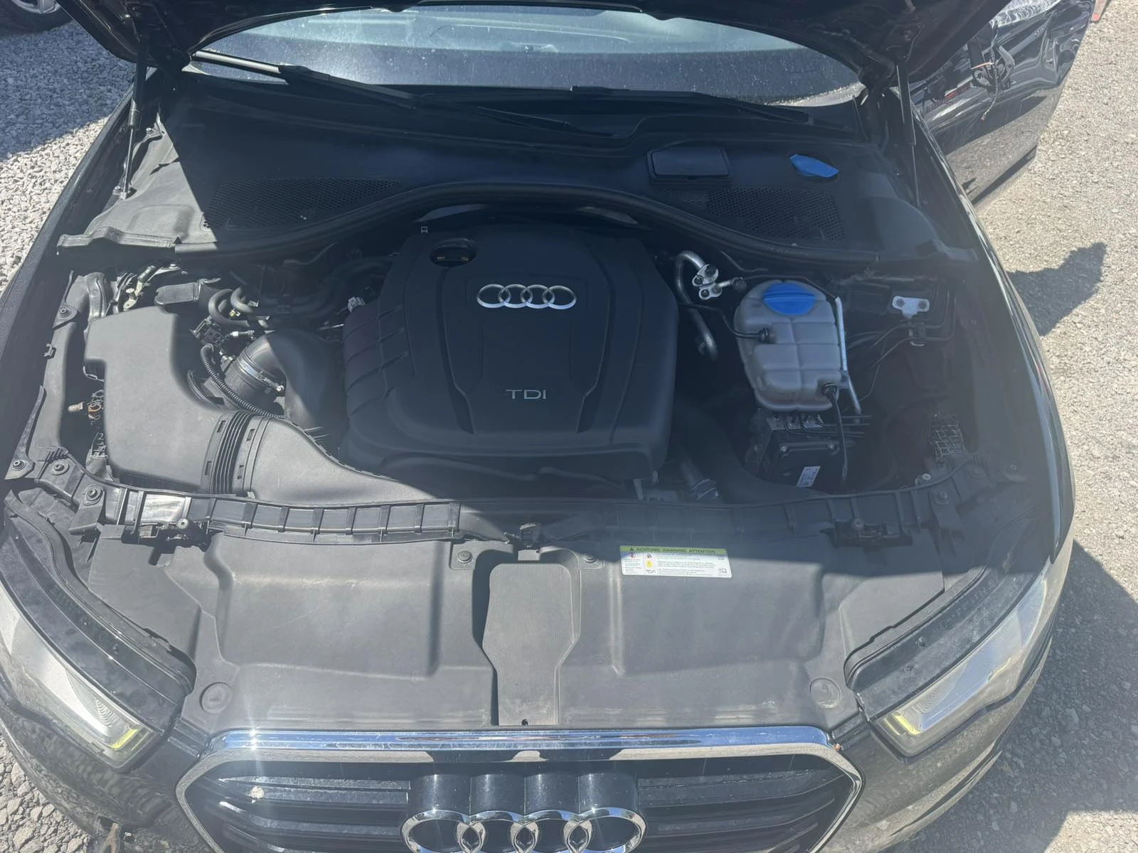 Audi A6 2.0TDI, снимка 11 - Автомобили и джипове - 54619771