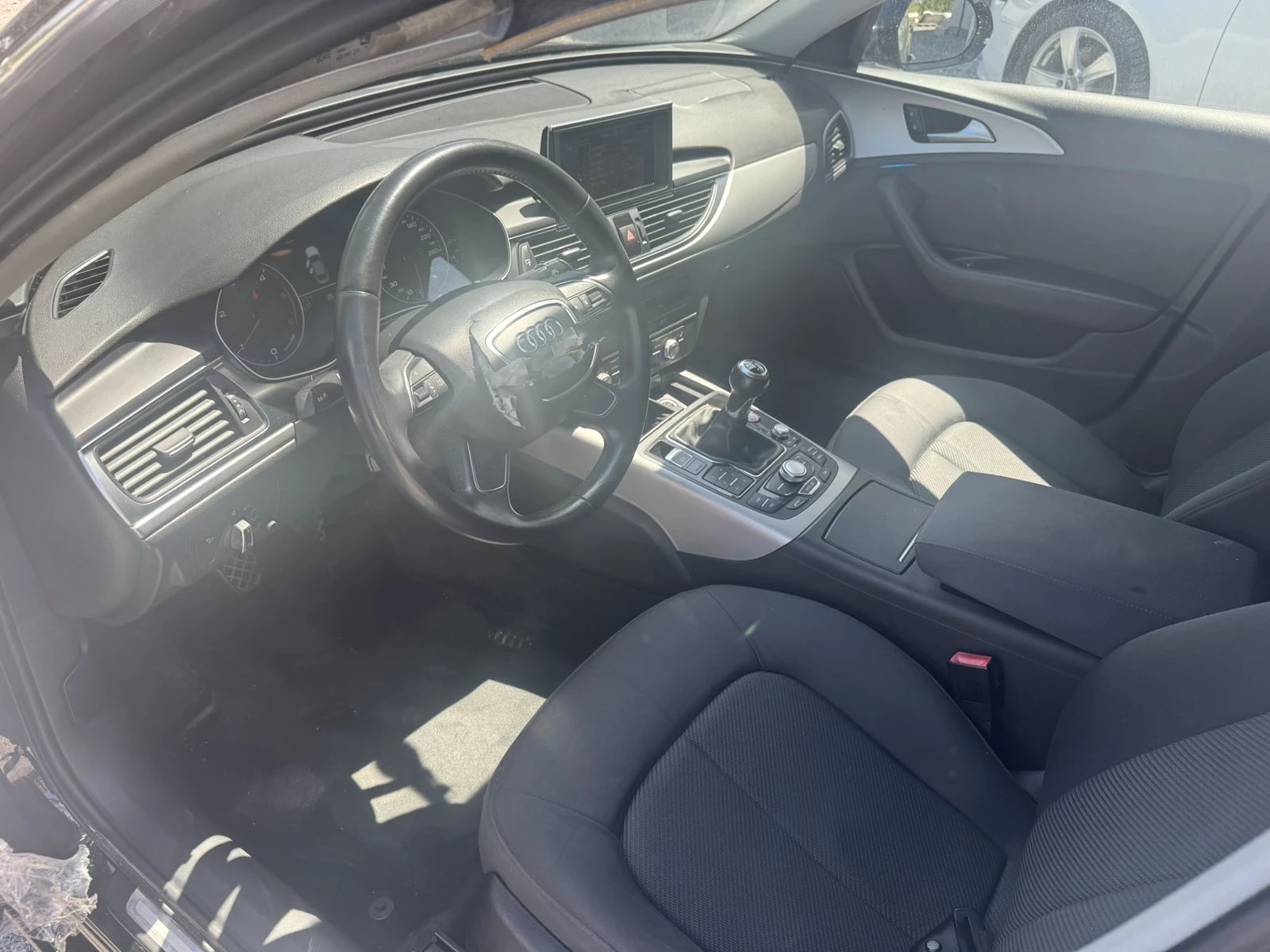 Audi A6 2.0TDI, снимка 9 - Автомобили и джипове - 54619771