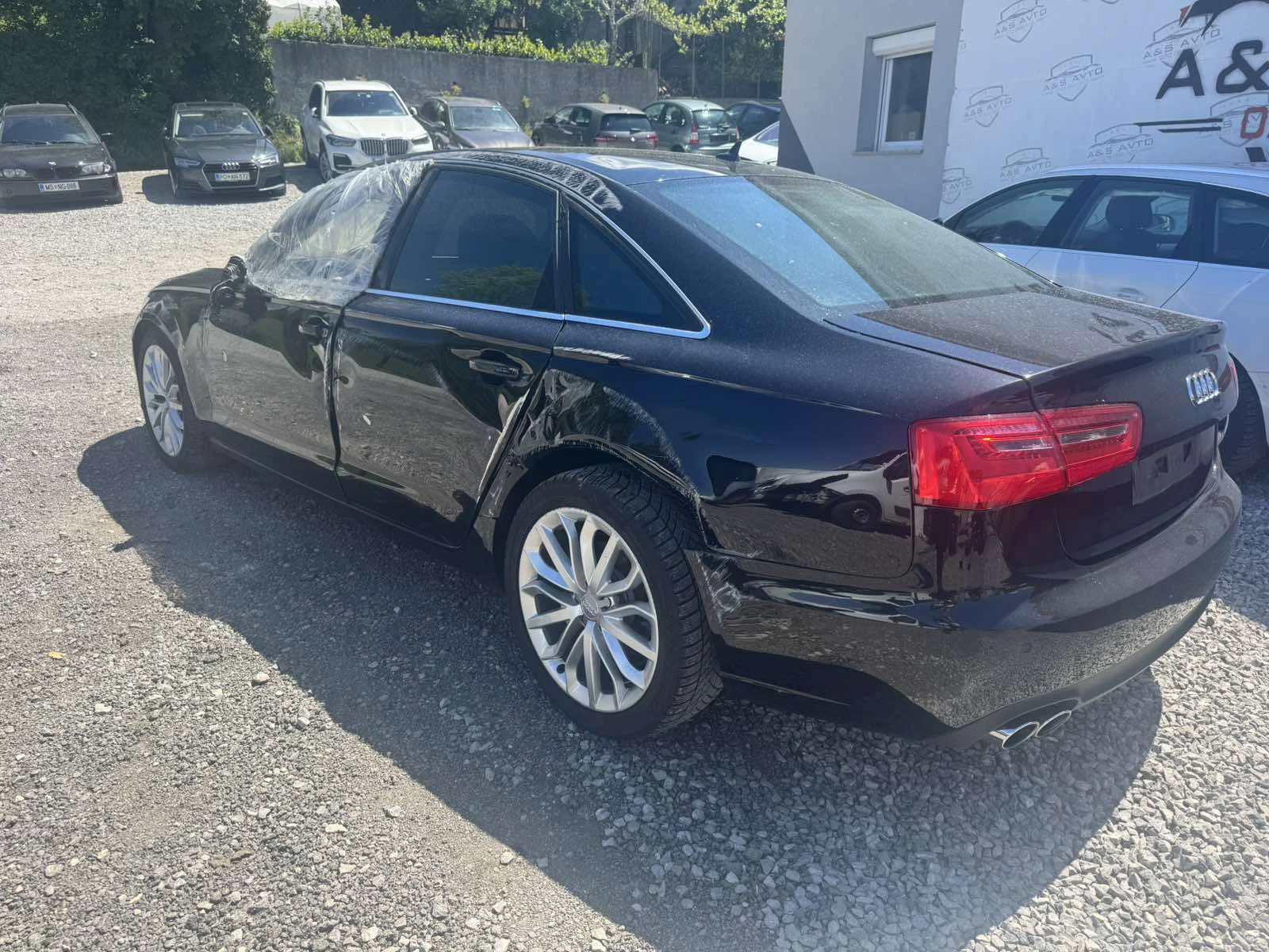 Audi A6 2.0TDI, снимка 4 - Автомобили и джипове - 54619771