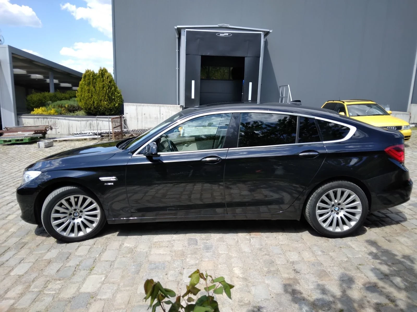 BMW 5 Gran Turismo 530 X Drive, снимка 3 - Автомобили и джипове - 54635323