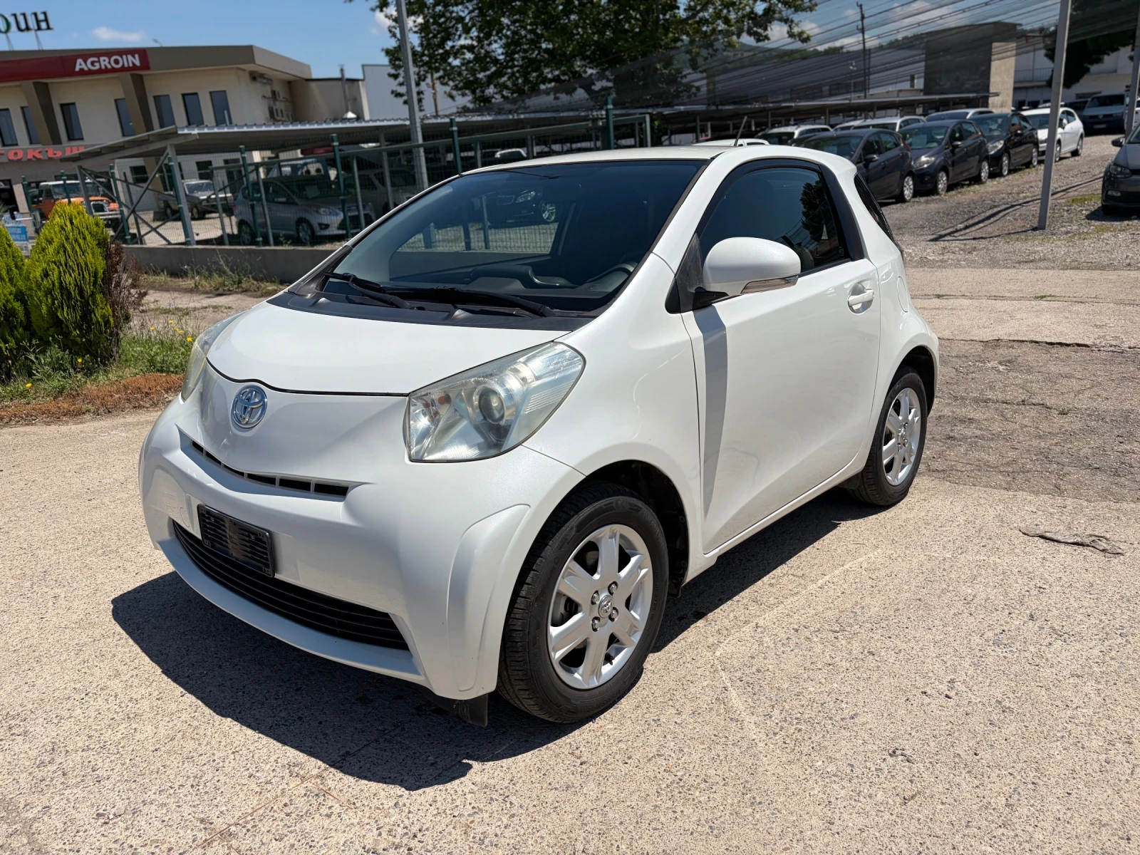Toyota IQ, снимка 3 - Автомобили и джипове - 55048010