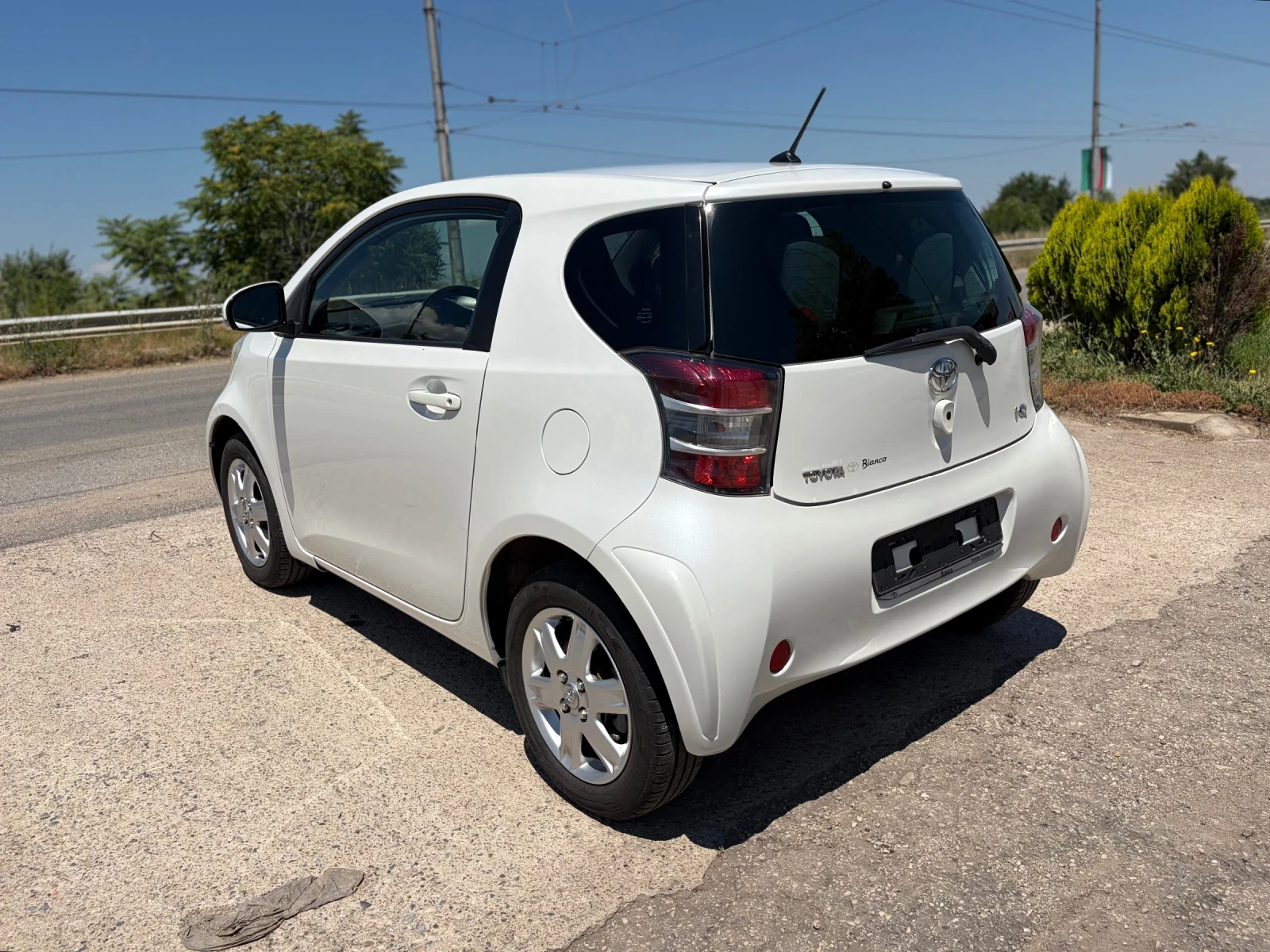 Toyota IQ, снимка 5 - Автомобили и джипове - 55048010