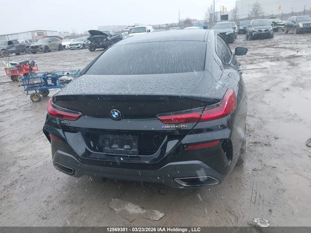 BMW 850 * INDIVIDUAL * XDRIVE* * CARFAX, снимка 16 - Автомобили и джипове - 55058356