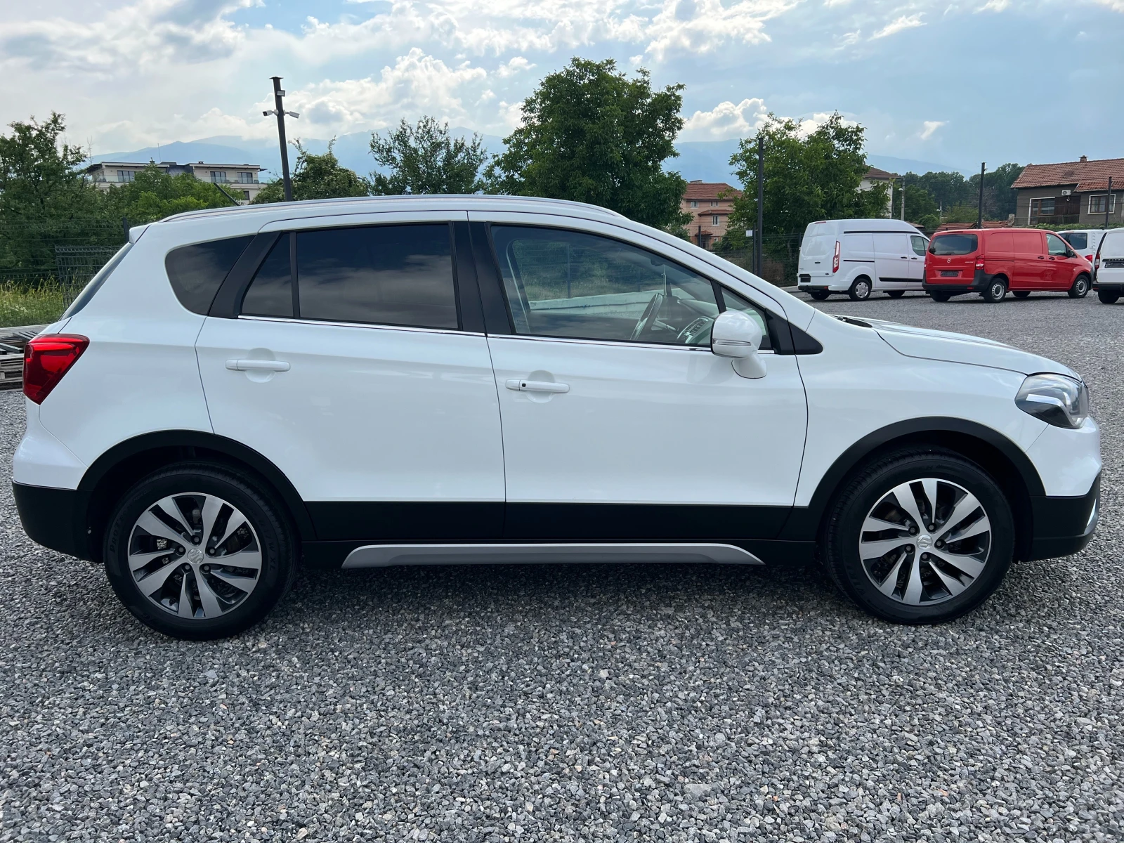 Suzuki SX4 1.6DDIS ALL GRIP/4x4/EURO 6/ДИСТРОНИК/НАВИ/КАМЕРА/, снимка 5 - Автомобили и джипове - 55128355