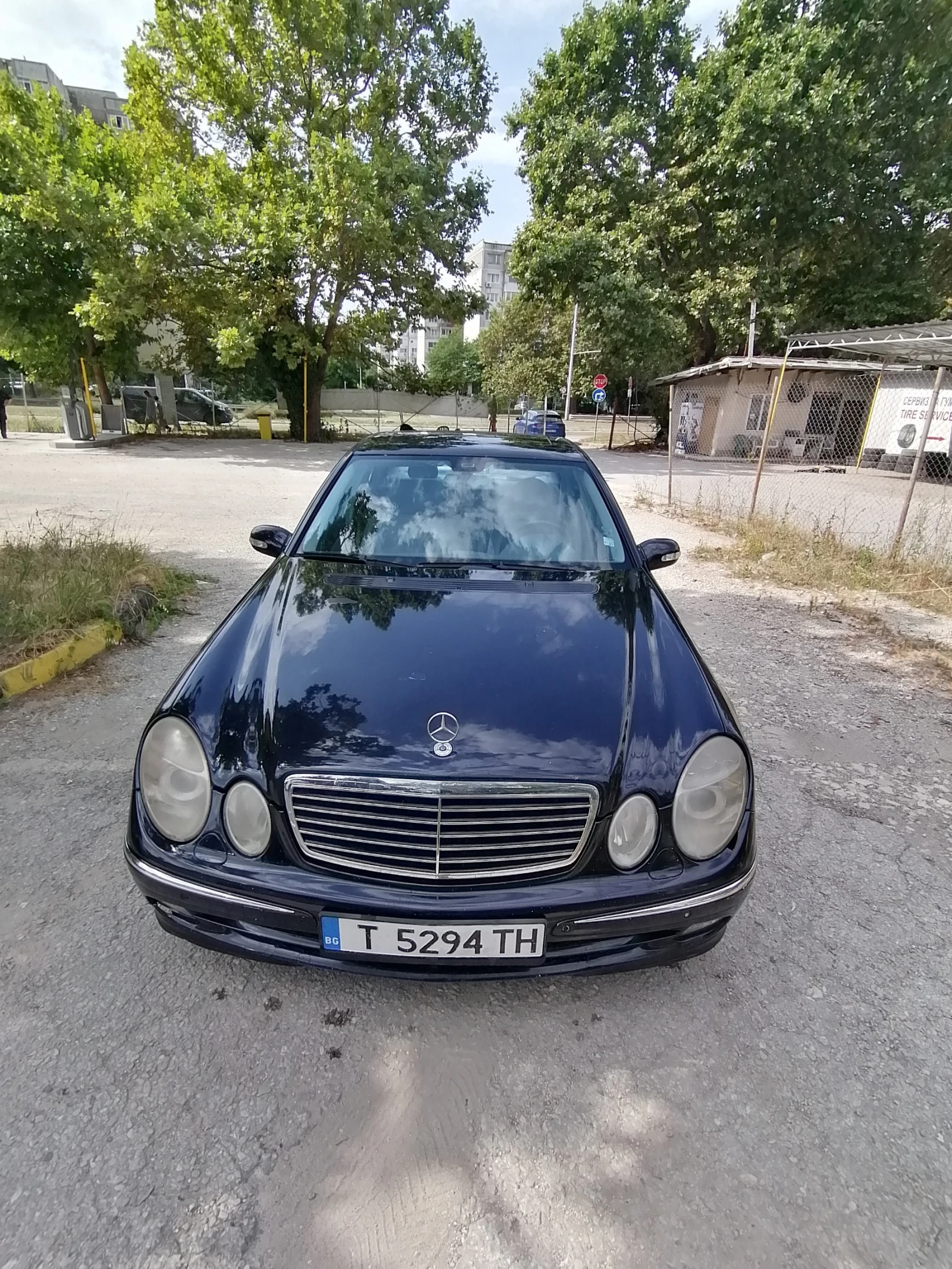 Mercedes-Benz E 320, снимка 2 - Автомобили и джипове - 55588071