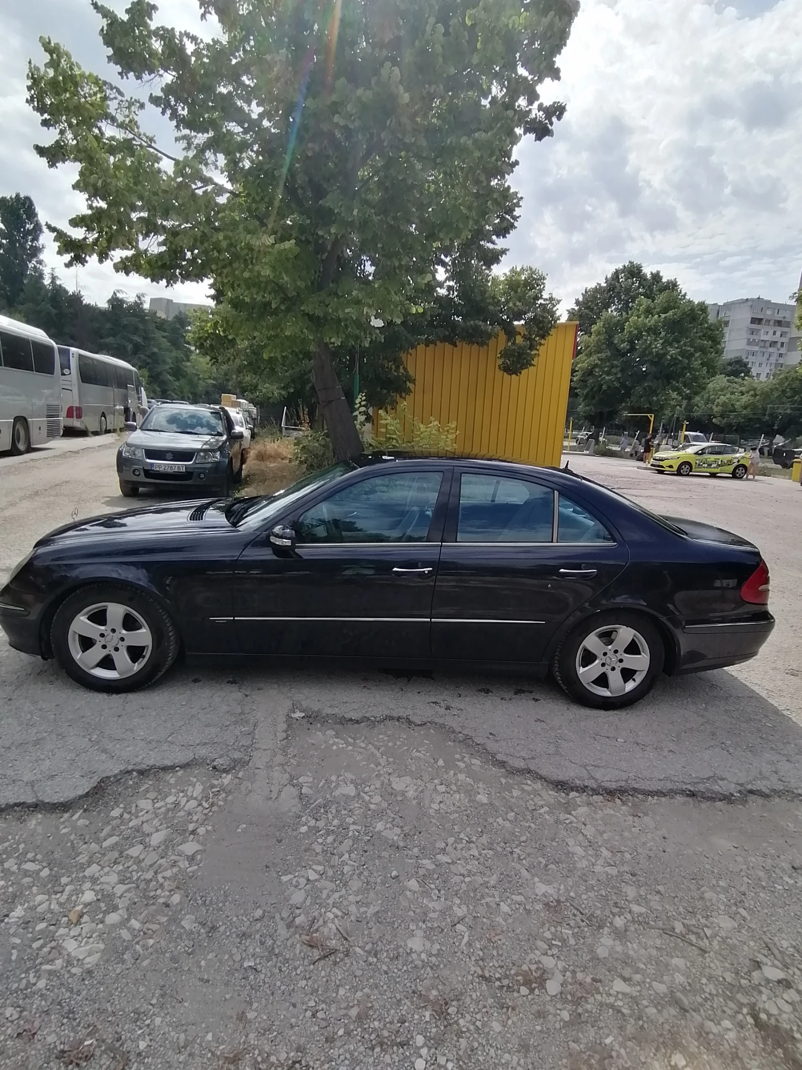 Mercedes-Benz E 320, снимка 3 - Автомобили и джипове - 55588071