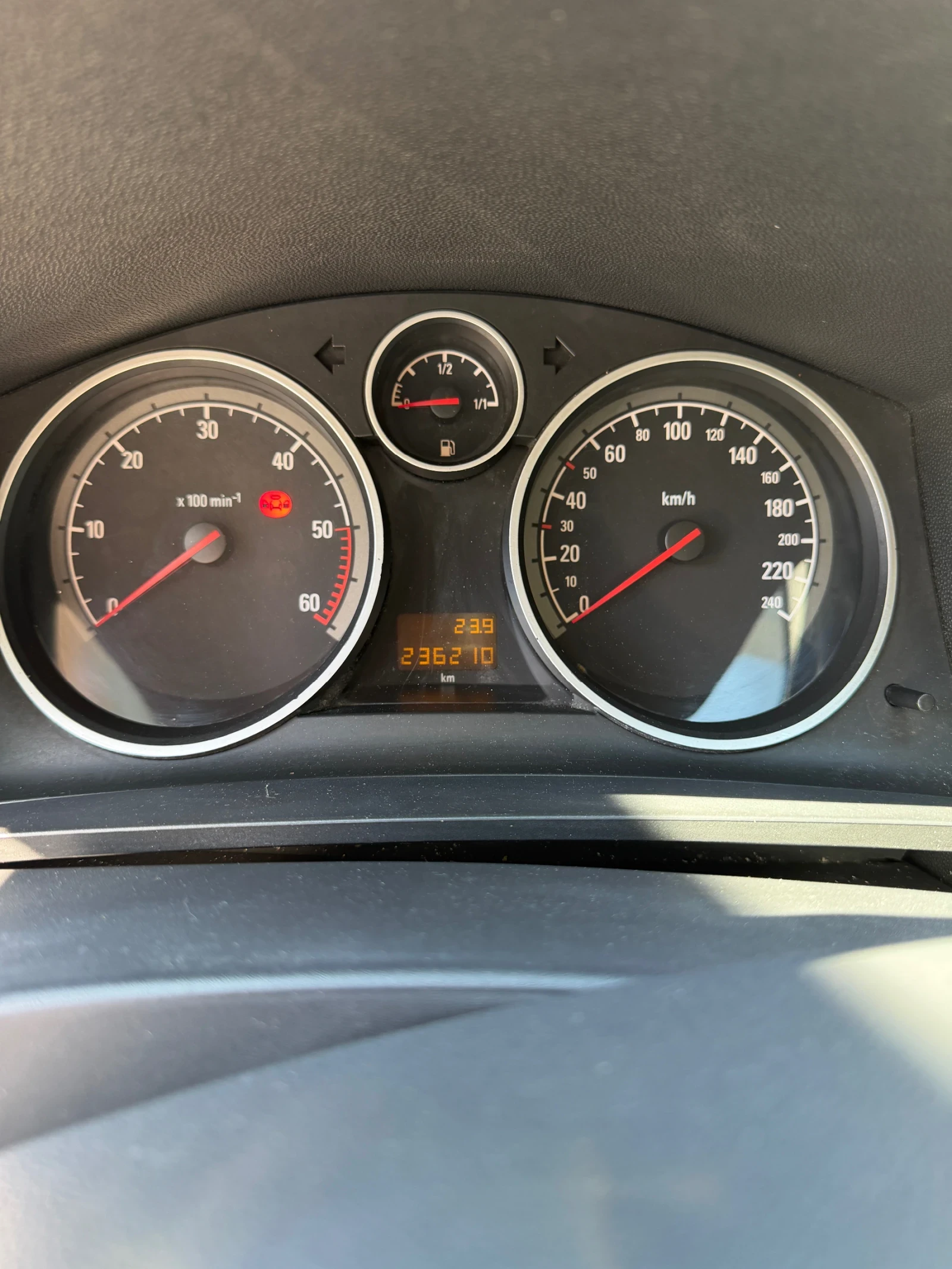 Opel Zafira, снимка 5 - Автомобили и джипове - 55851685