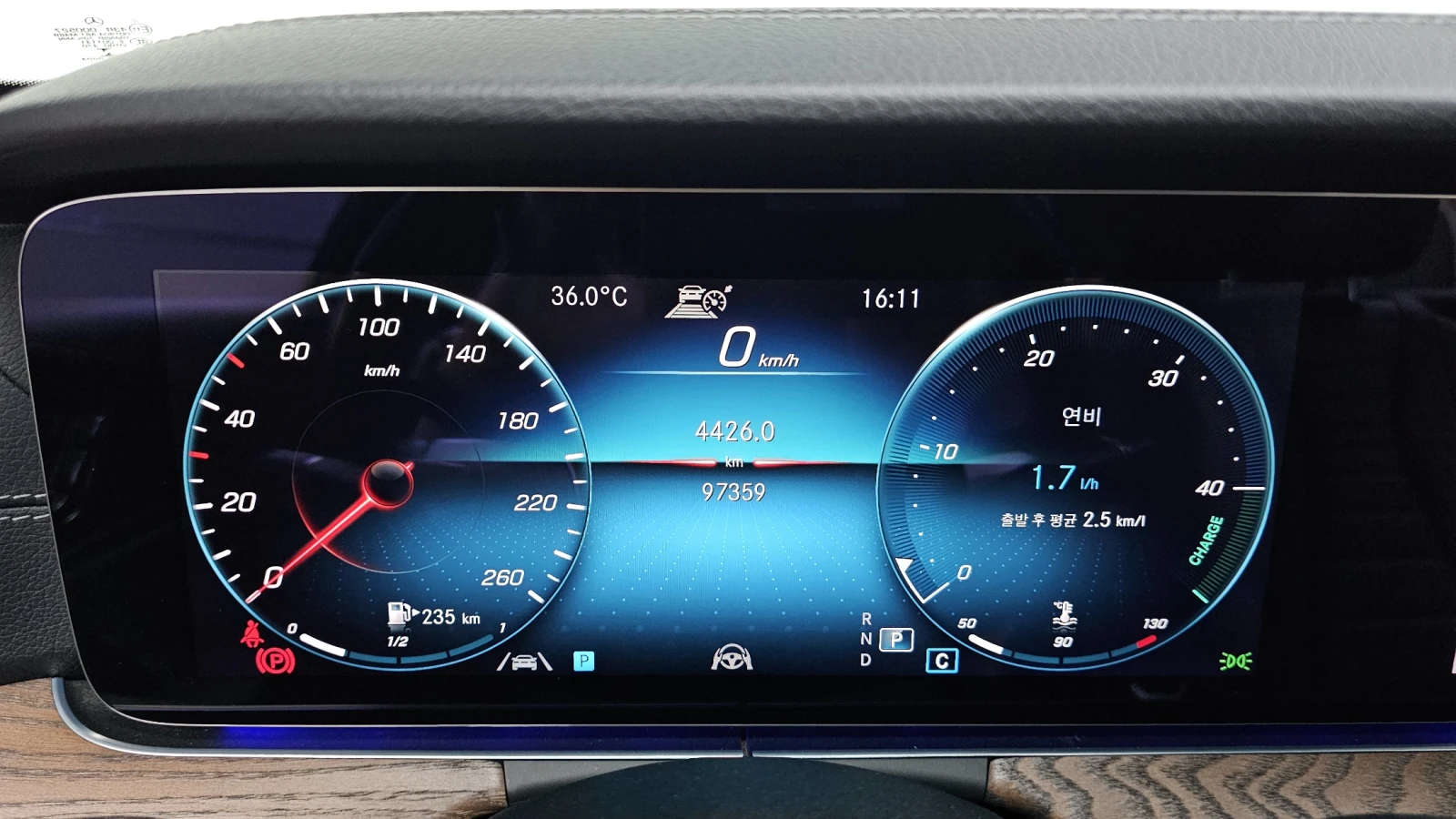 Mercedes-Benz E 220 HUD* BLIND SPOT* ЕЛ. БАГАЖНИК* 360* КРАЙНА ЦЕНА, снимка 8 - Автомобили и джипове - 55982718