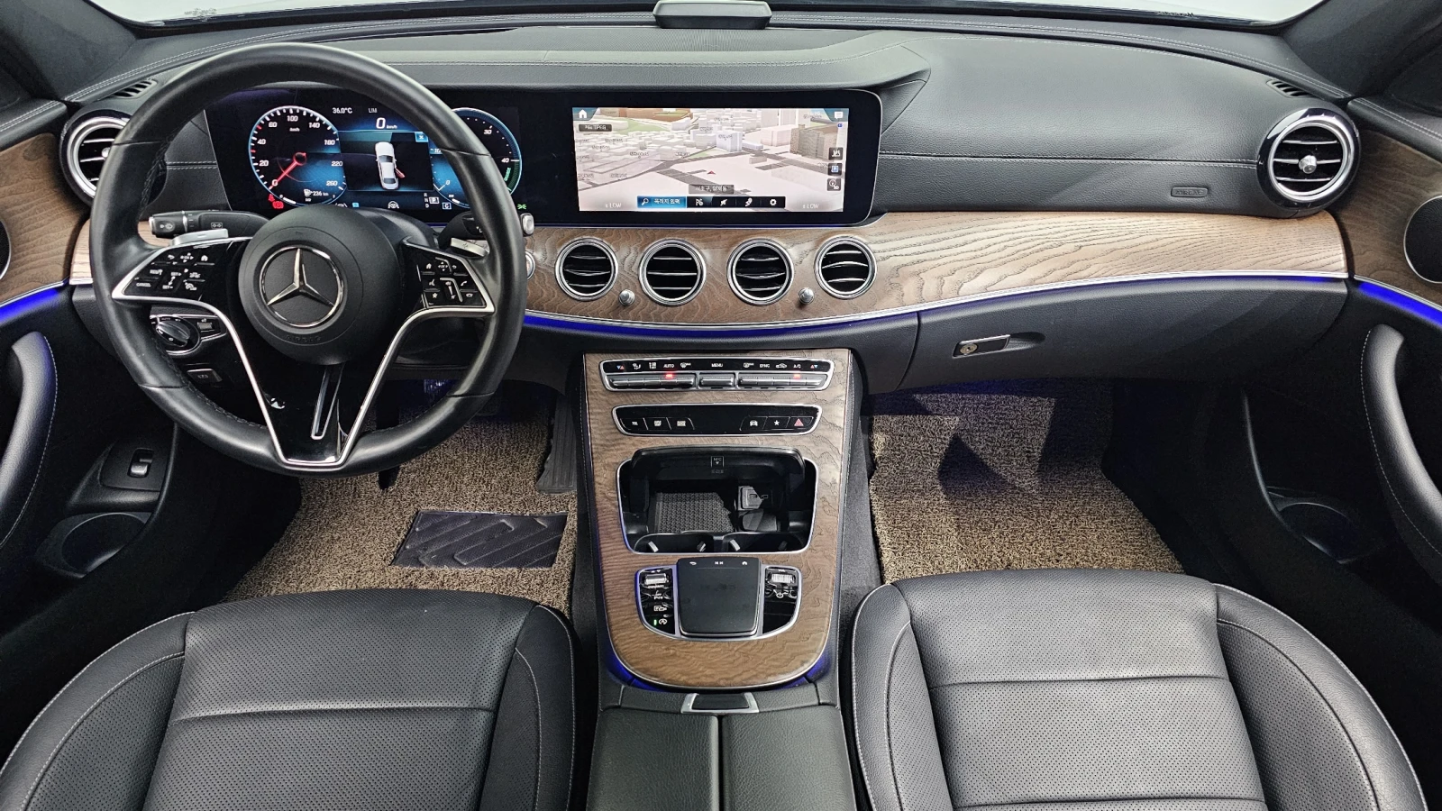 Mercedes-Benz E 220 HUD* BLIND SPOT* ЕЛ. БАГАЖНИК* 360* КРАЙНА ЦЕНА, снимка 7 - Автомобили и джипове - 55982718