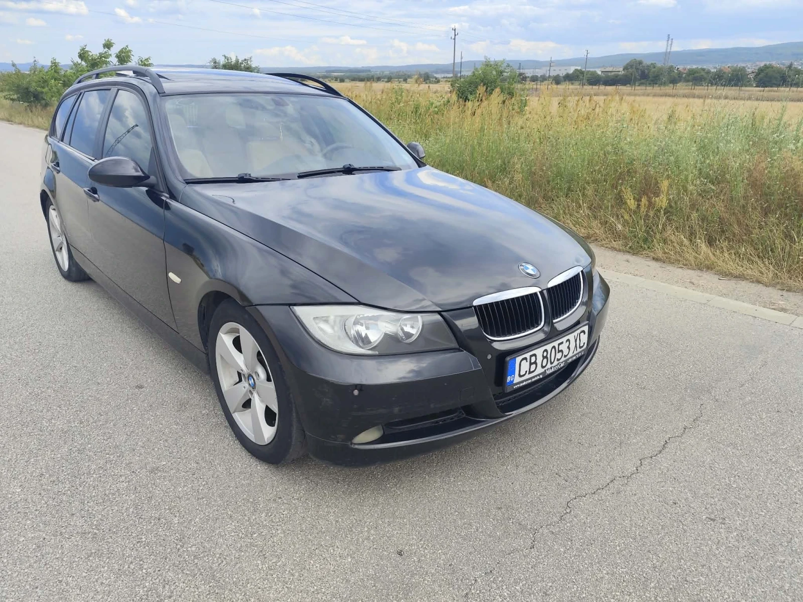 BMW 320 RECARO / NAVI / PANORAMA, снимка 3 - Автомобили и джипове - 56162126