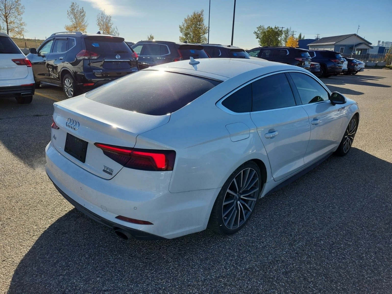 Audi A5 Sportback * Digital * АвтоКредит (ЦЕНА ДО БГ), снимка 3 - Автомобили и джипове - 56320328