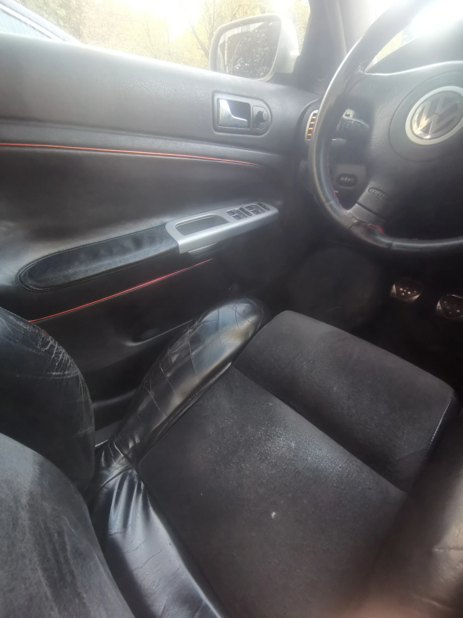 VW Passat 1.9 TDI, снимка 8 - Автомобили и джипове - 56442215