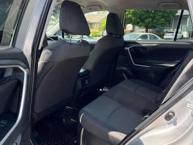Toyota Rav4 * Hybrid LE AWD * CARFAX * ОПЦИЯ ЗА ФИНАНСИРАНЕ, снимка 17