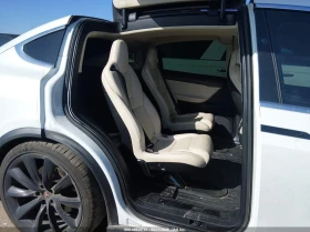 Tesla Model X 75D AWD, снимка 8