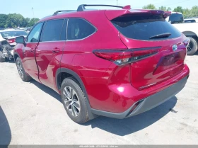 Toyota Highlander XLE * AWD * HYBRID * PANO * AMBIENT * ACC * CARPLA | Auto.bg — изображение 4