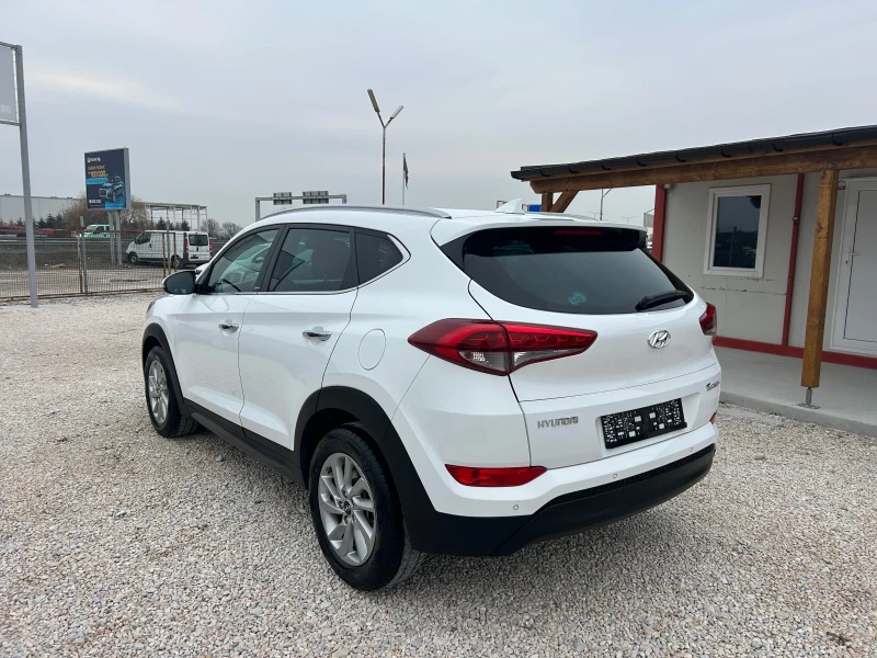 Hyundai Tucson * 1.7* CRDI* Xpossible* Автоматик* Камера* , снимка 4 - Автомобили и джипове - 49254570