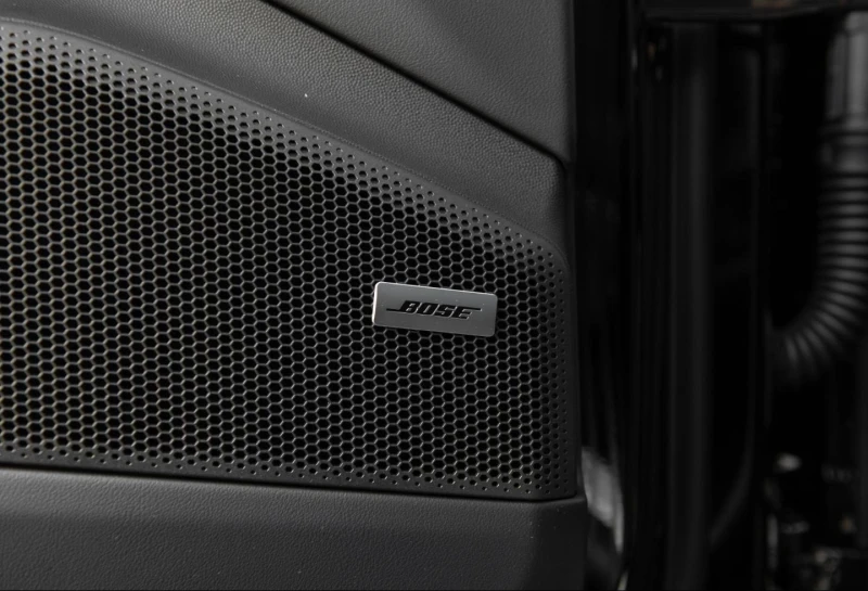 Porsche Macan ELECTRIC/NEW MODEL/BOSE/LED/CAMERA/20/, снимка 7 - Автомобили и джипове - 52221310