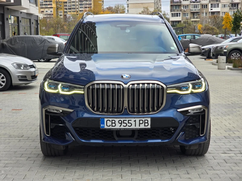 BMW X7 M50D / FULL / 7-Местен, снимка 2 - Автомобили и джипове - 52333476