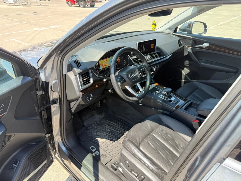 Audi Q5 2.0 T quattro, снимка 8 - Автомобили и джипове - 52393924