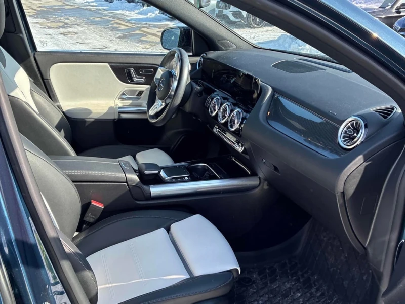 Mercedes-Benz GLA * 250 * CARFAX * ЦЕНА ДО БГ, снимка 15 - Автомобили и джипове - 53391445