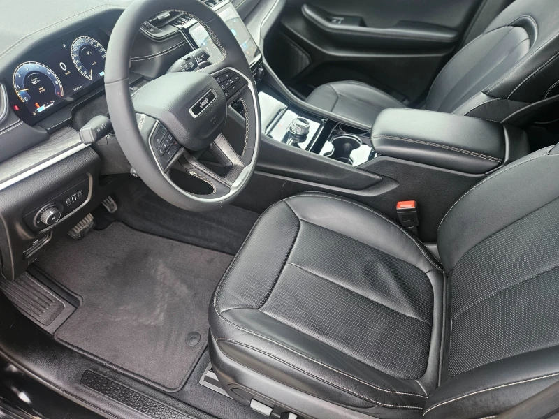 Jeep Grand cherokee От дилърство, снимка 10 - Автомобили и джипове - 53493660