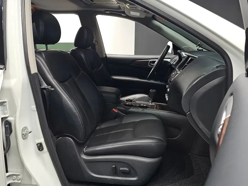 Nissan Pathfinder 3.5 4WD, снимка 10 - Автомобили и джипове - 55740329