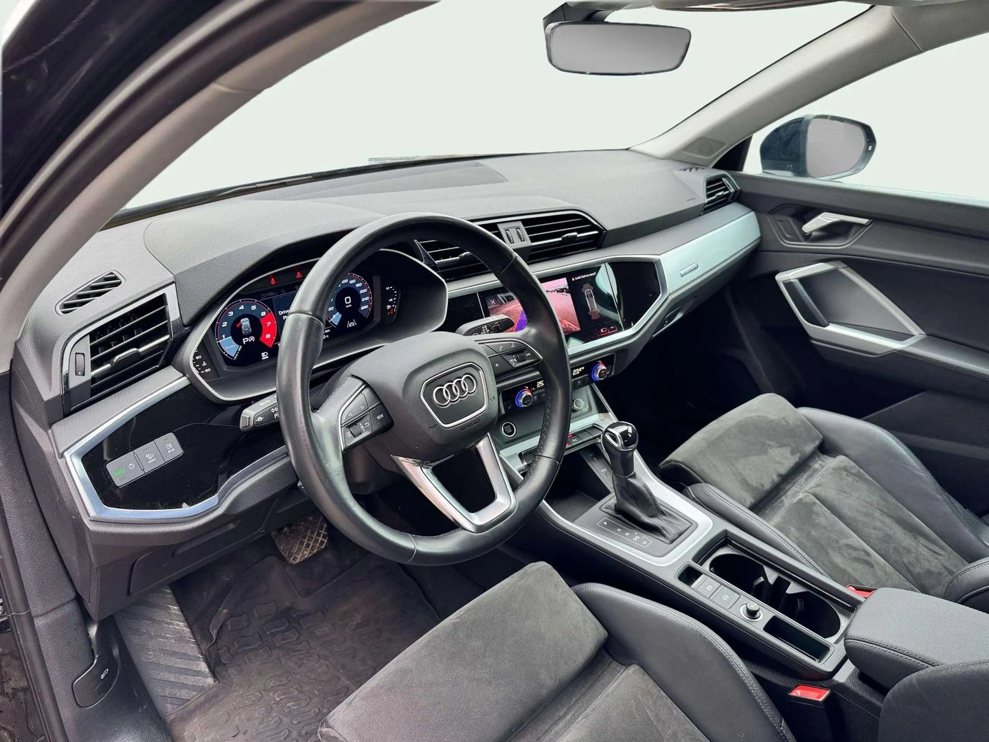 Audi Q3 Advanced 40 TFSI quattro - изображение 7