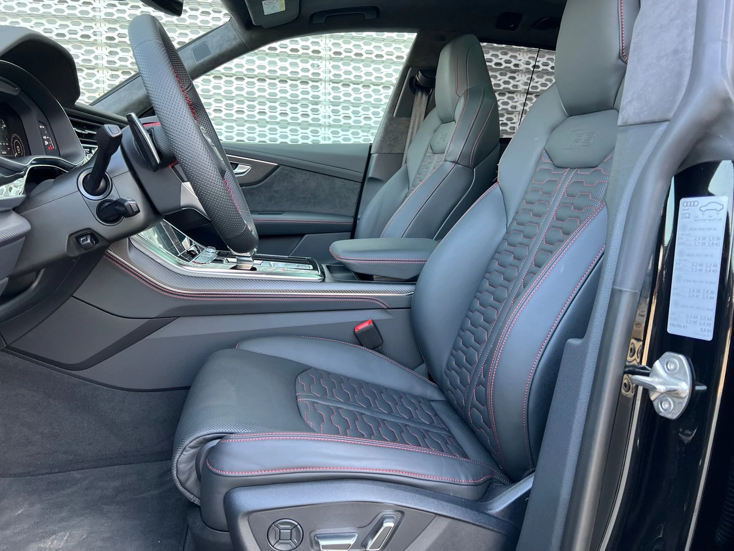 Audi RSQ8 Audi RS Q8 TFSI quattro - изображение 8