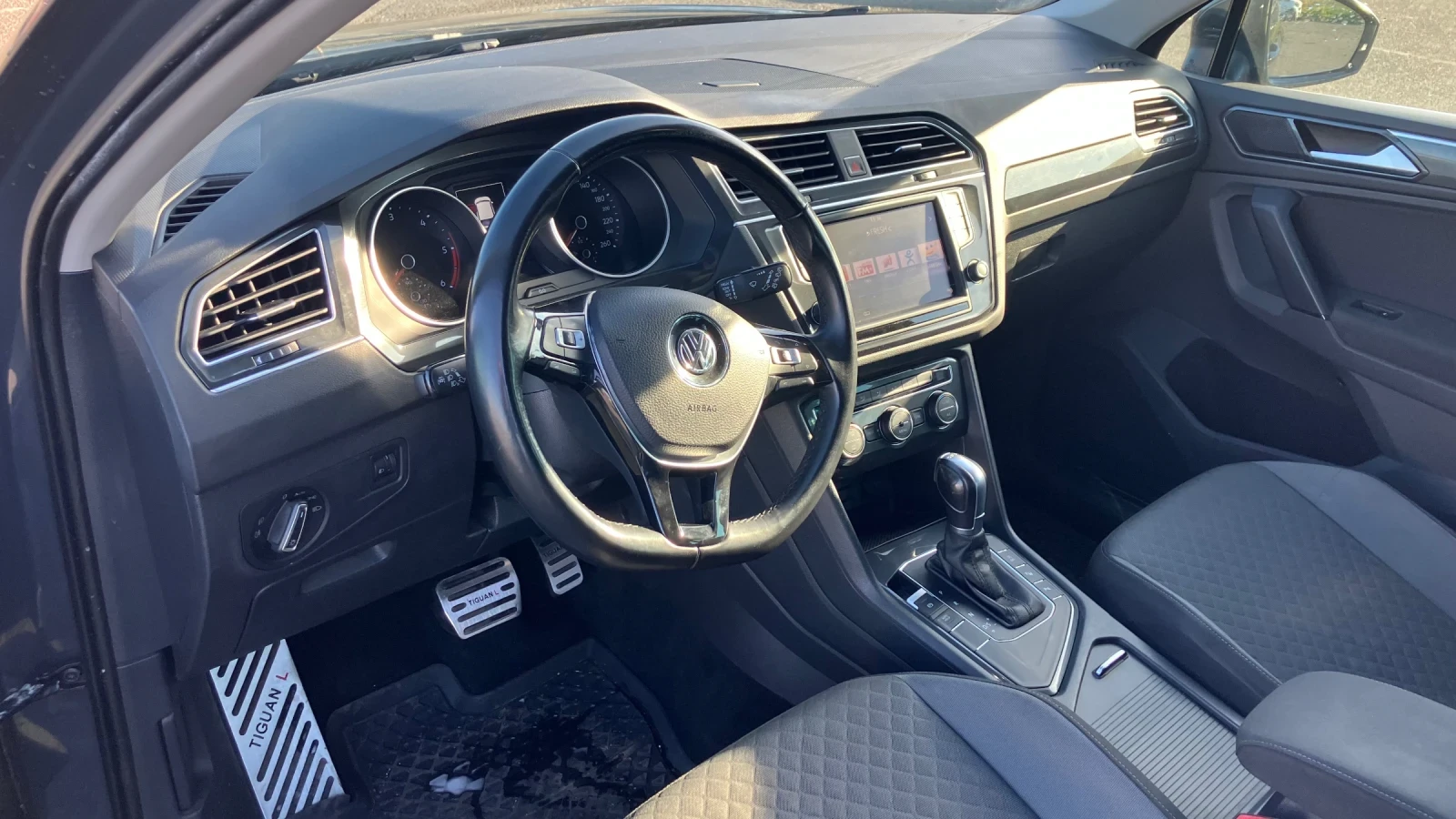 VW Tiguan  - изображение 8