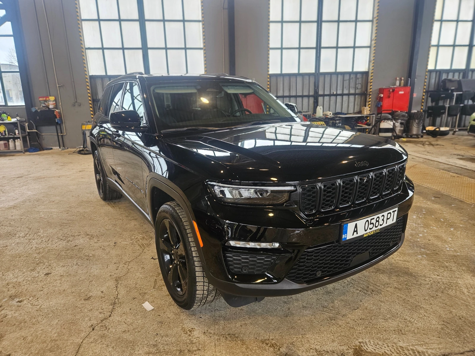 Jeep Grand cherokee От дилърство - изображение 3
