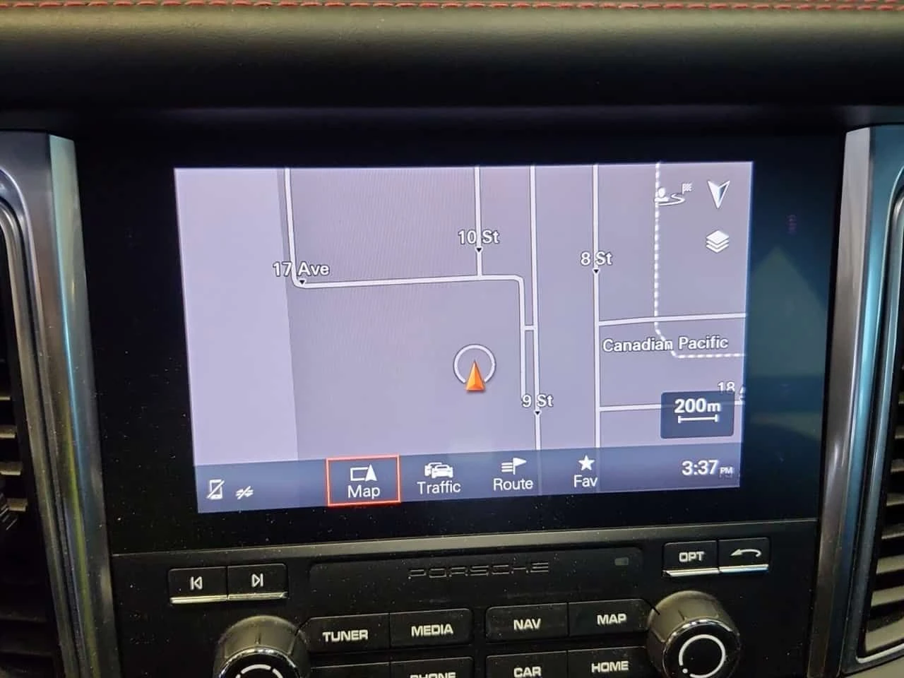 Porsche Macan * GTS * ПОДГРЕВ * ПАНОРАМА * ОБДУХВАНЕ * ДИСТРОНИК - изображение 10