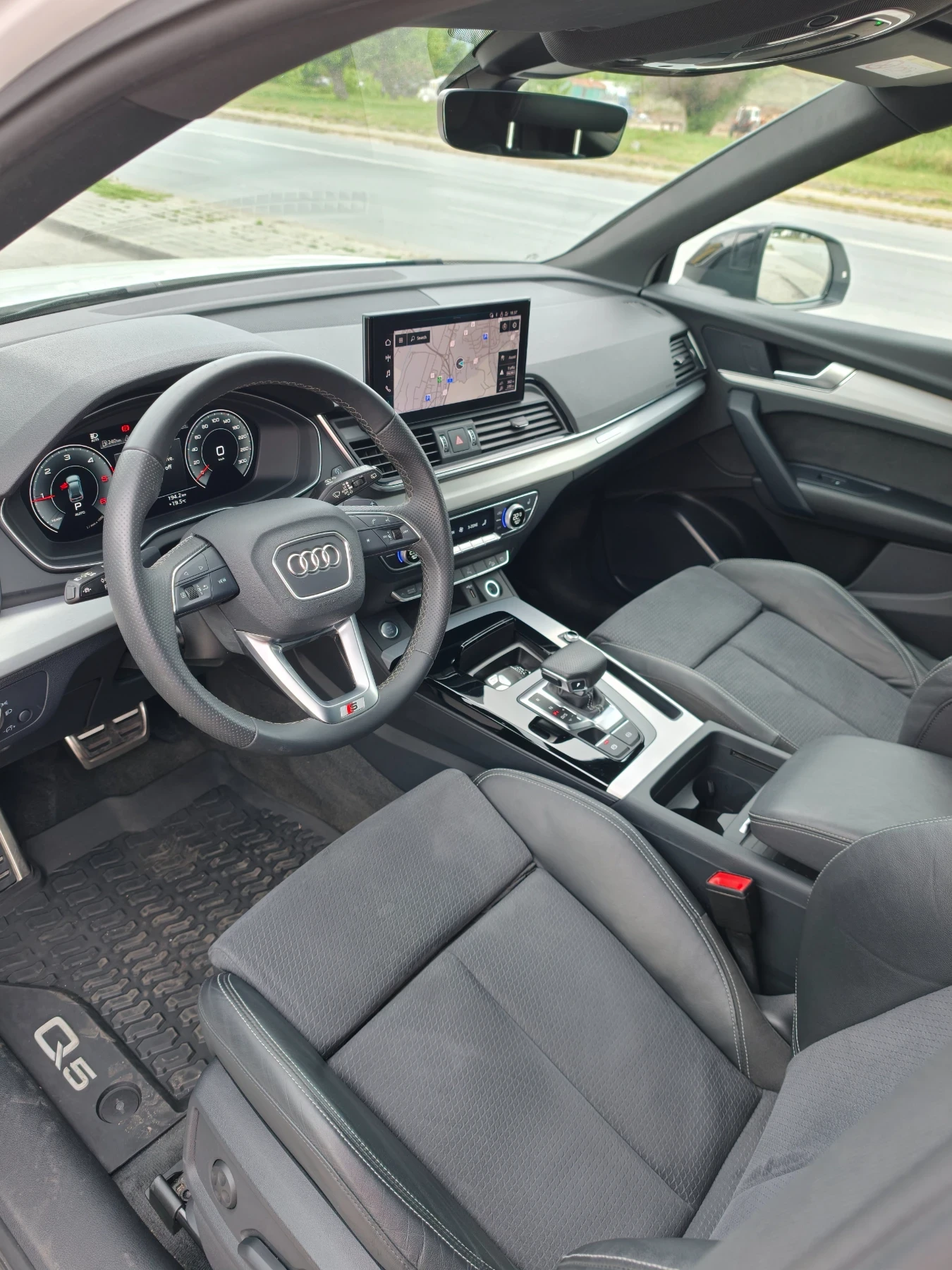 Audi Q5, снимка 8 - Автомобили и джипове - 54639430