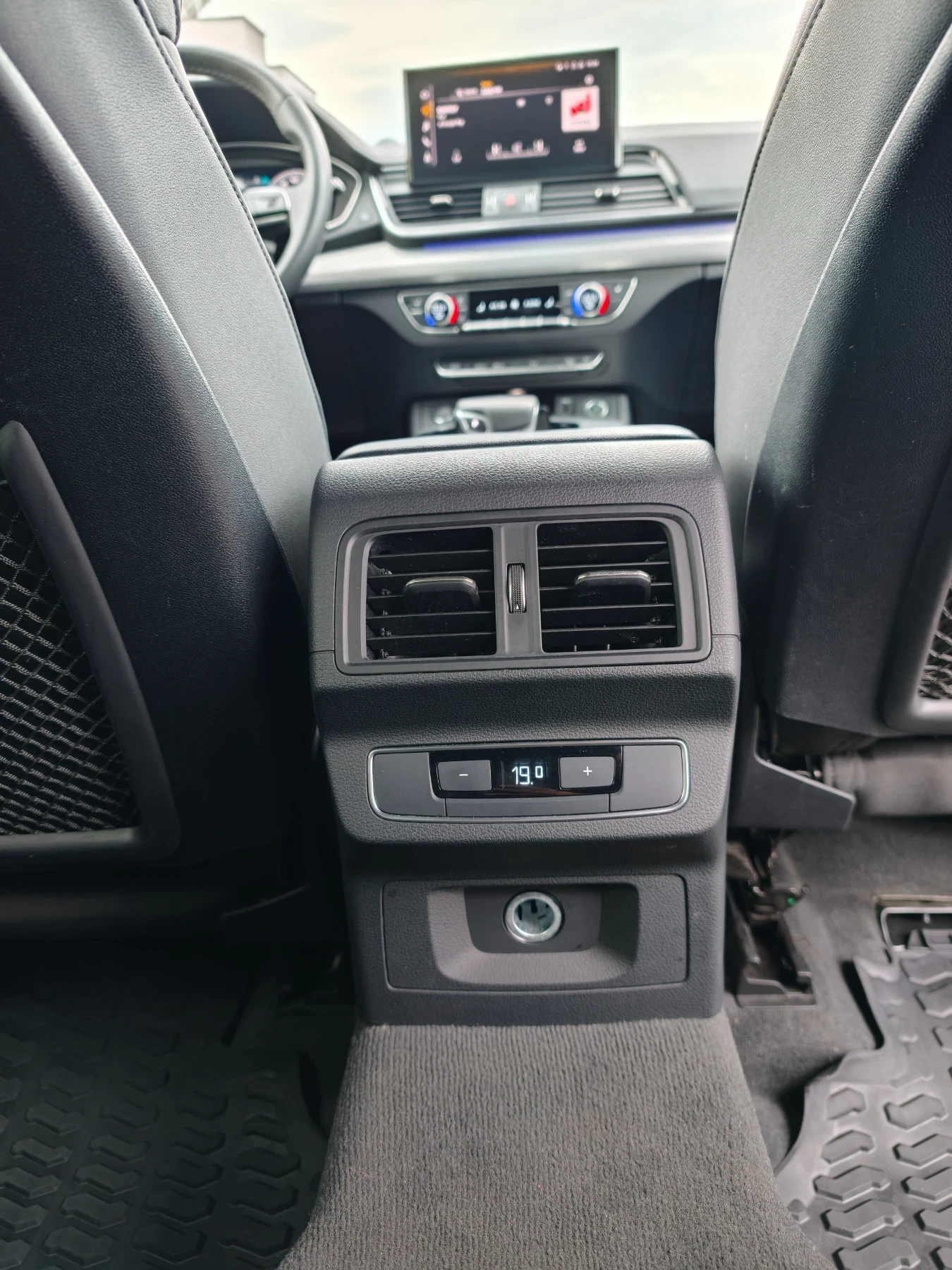 Audi Q5, снимка 16 - Автомобили и джипове - 54639430