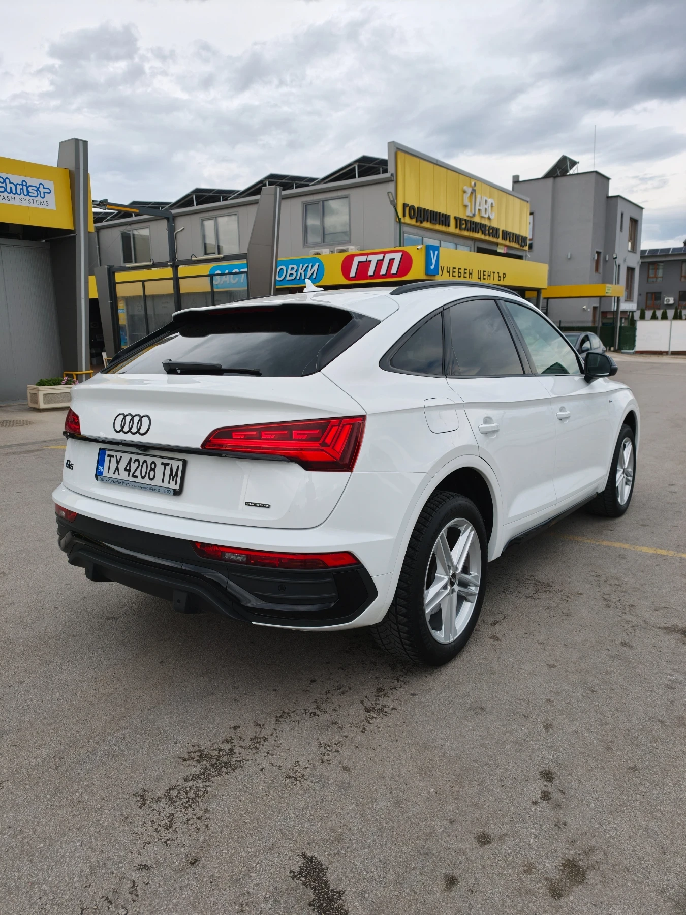 Audi Q5, снимка 5 - Автомобили и джипове - 54639430