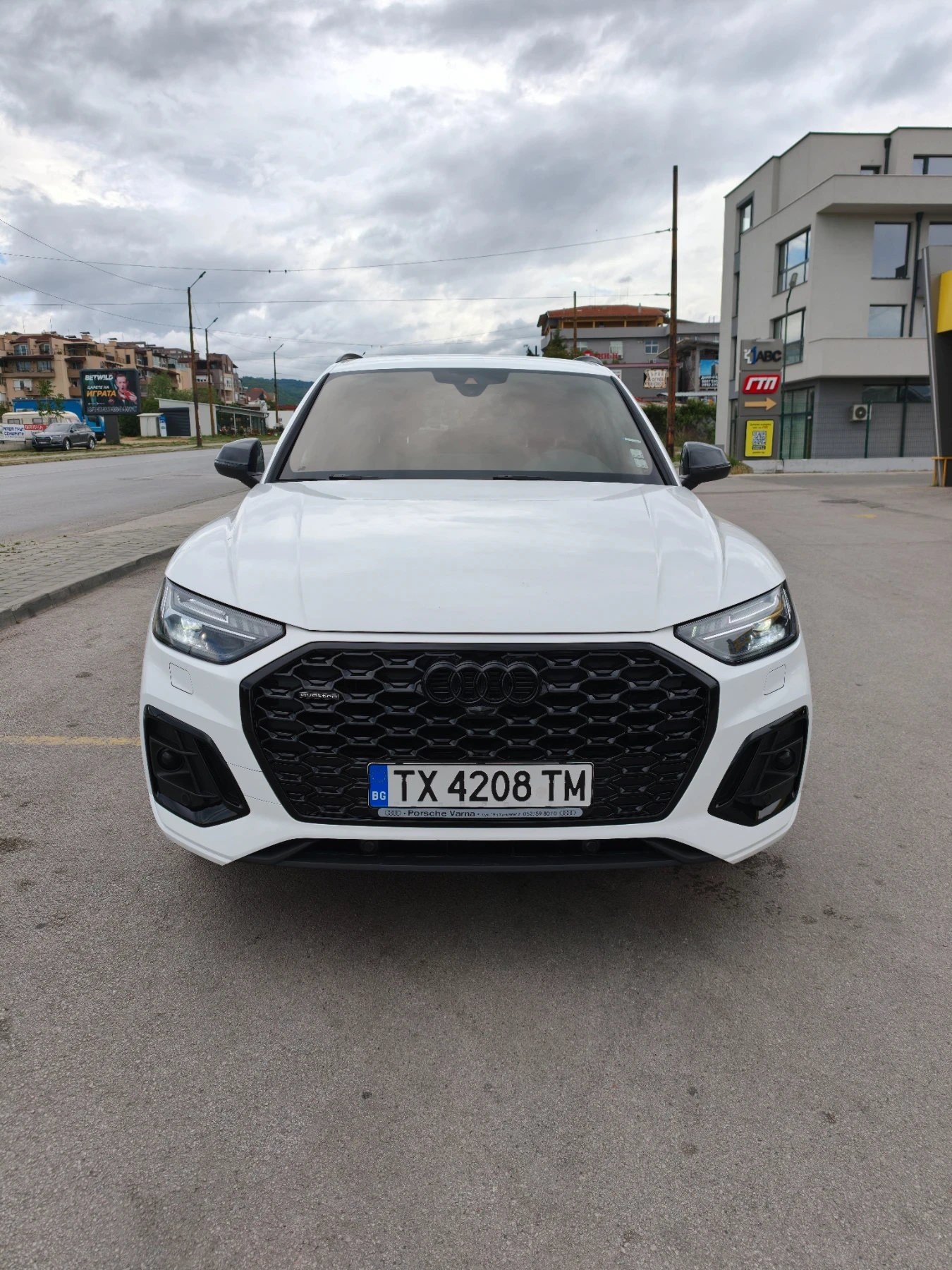 Audi Q5, снимка 2 - Автомобили и джипове - 54639430