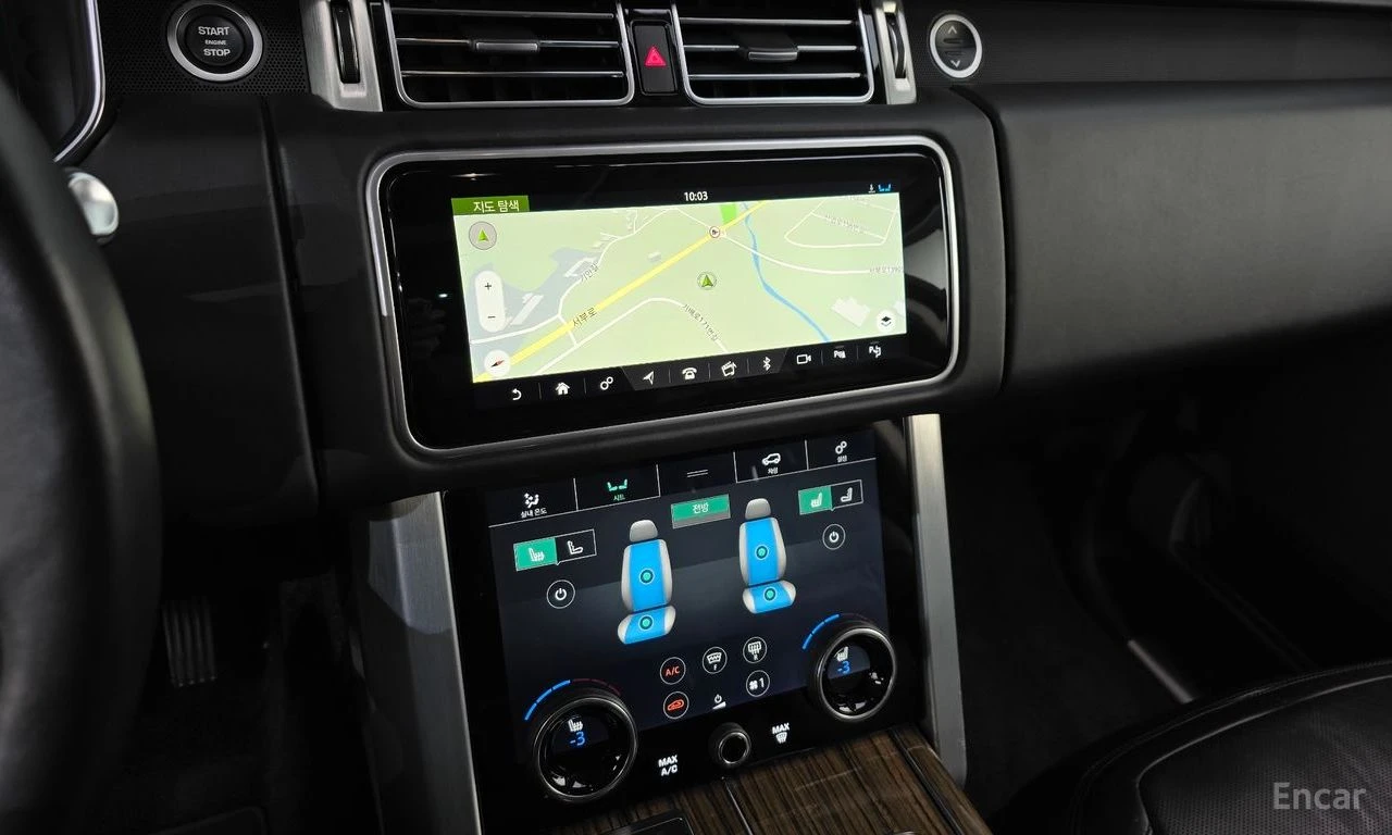 Land Rover Range rover 4.4* V8* ОБДУХВАНЕ* ХЕДЪП* МАСАЖ* LANE* ASSIST* , снимка 8 - Автомобили и джипове - 54851961